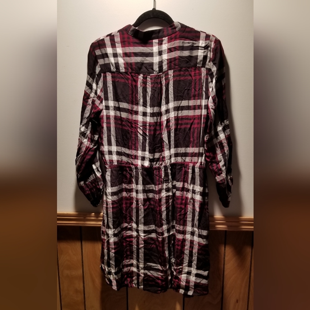👙💫Dynamite plaid front zip shirt dress with double front pockets and tie - Picture 7 of 9
